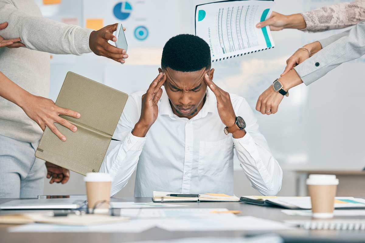 Gérer le stress au travail : conseils et solutions pratiques